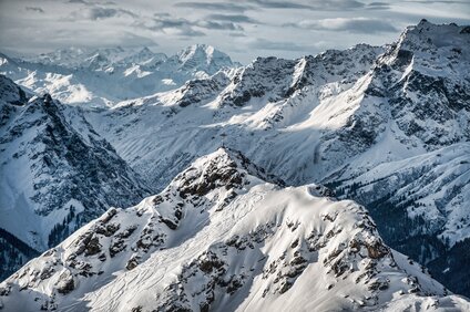 Zamangsitze - Silvretta Montafon | © Silvretta Montafon - Daniel Hug Panoramabild von der Zamangspitze im Winter in der Silvretta Montafon. | © Silvretta Montafon - Daniel Hug