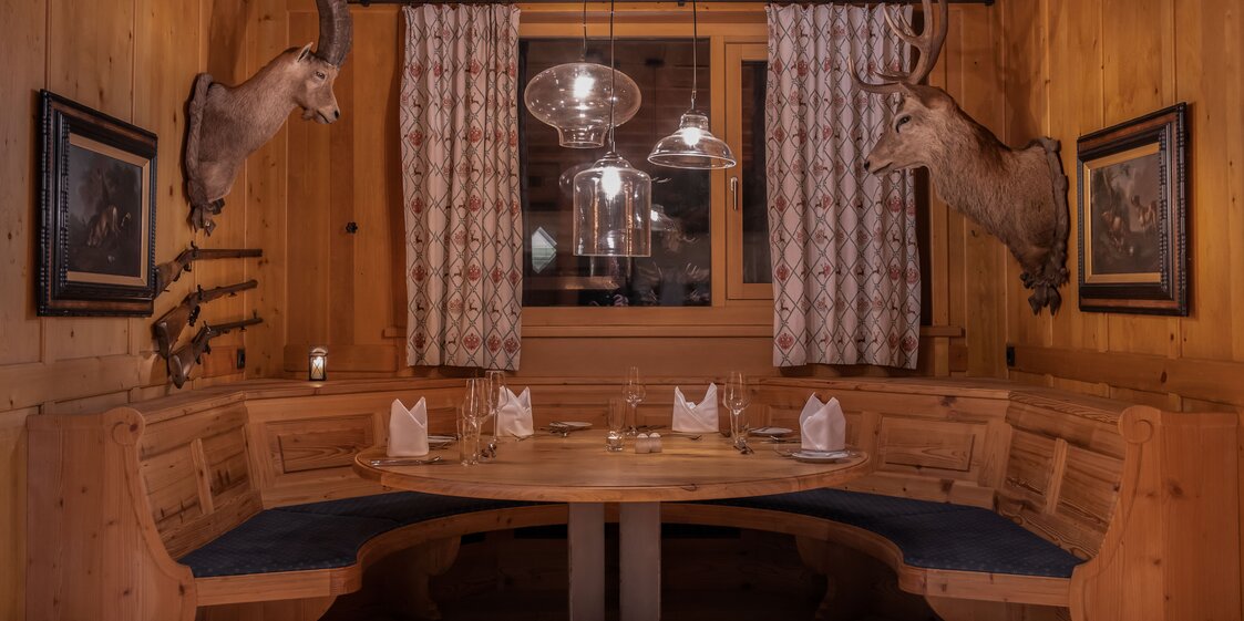 Jagdstube in Simons Alpenbrasserie - Silvretta Montafon | © Silvretta Montafon - Mara Baues Die Jagdstube in Simons Alpenbrasserie im Sporthotel Silvretta Montafon. | © Silvretta Montafon - Mara Baues