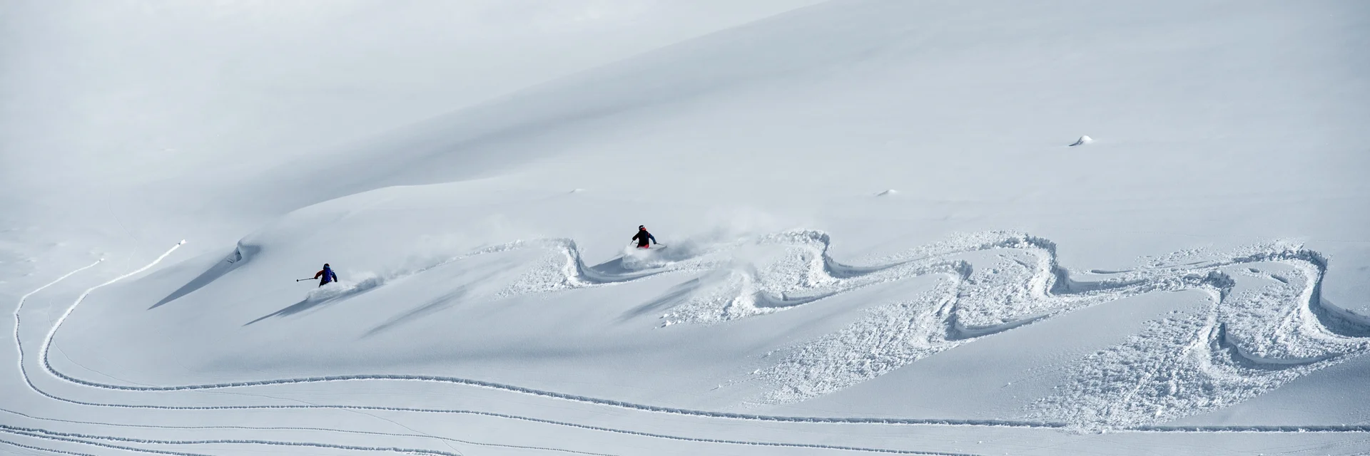 Spuren im Tiefschnee in der Silvretta Montafon.  | © Silvretta Montafon - Andreas Vigl